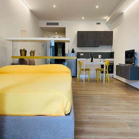 Domus13-With Private Parking Bari Exterior foto